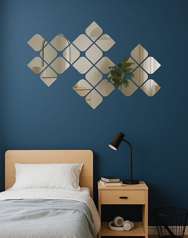 Silver Bloom Mirror Tiles – 24-Piece Geometric Wall Décor in Reflective Acrylic